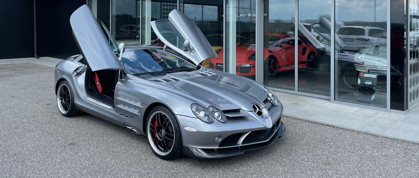 Miroslav Pavlík s.r.o. - prodej vozů exkluzivních značek